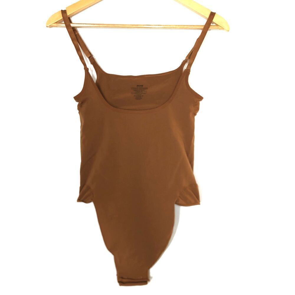SKIMS Fits Everybody Cami Bodysuit Scoop Neck Seamless Bronze Brown NWOT4XL